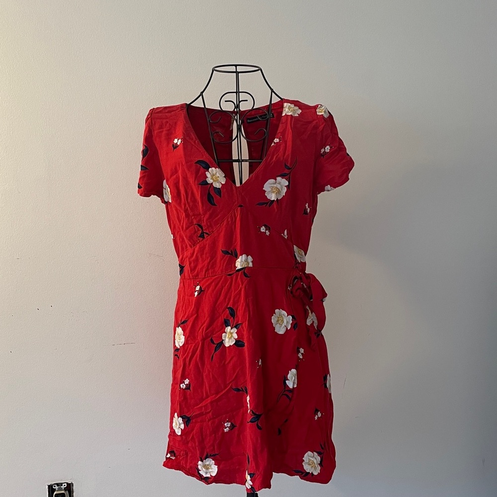 Floral Abercrombie & Fitch Wrap V-Cut Fit & Flare Minidress - Women’s SZ M
